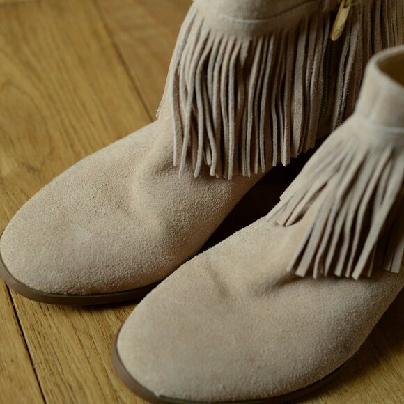 C. Wonder fringe suede booties, 7.5 - Picture 1 of 7